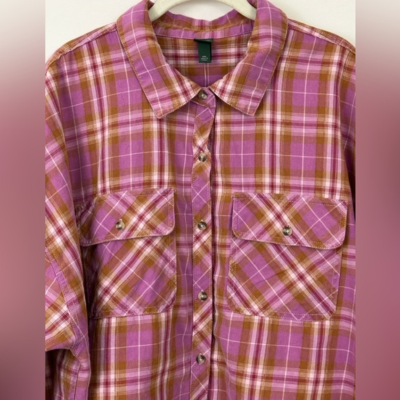 Wild Fable Women’s Pink Plaid Cropped Over-Sized Frayed Edge Flannel Shi… - Picture 6 of 11